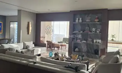 Apartamento de alto padrão à venda no Condomínio Edifício Chateau Margaux, localizado na Praça Pereira Coutinho no coração da Vila Nova Conceição.