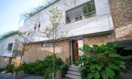 Casa de condomínio com 642.97 m², 4 quartos sendo 4 suítes à venda no bairro Cidade Jardim.