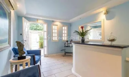Casa com 220 m², 4 quartos sendo 2 suítes e 4 vagas de garagem à venda no bairro jardim paulistano.