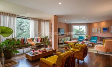 Apartamento com 270 m², 3 quartos sendo 3 suítes à venda no bairro Vila Nova Conceição.