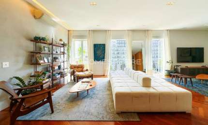 Place des Vosges , apartamento totalmente reformado.