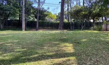 Terreno em condomínio com 365 m²,  à venda em aldeia da serra.