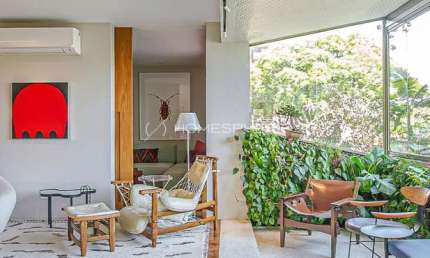 Apartamento com 300 m² na parte plana do jardim , para ir caminhando ao paulistano.