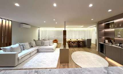Apartamento com 197 m², 3 quartos sendo 3 suítes e 3 vagas de garagem à venda no bairro do Brooklin.