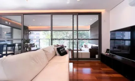 Apartamento com 157.0 m², à venda no bairro Indianópolis.