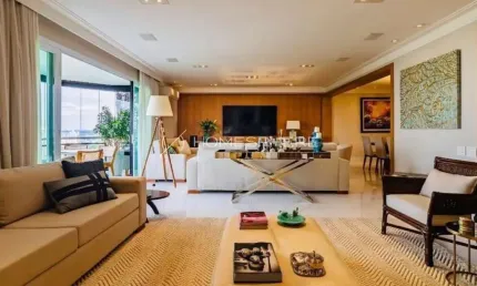 Apartamento 4 suítes e 3 vagas ao lado da chapel school!