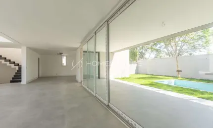 Casa de condomínio com 4 suítes e 4 vagas no alto da boa vista!