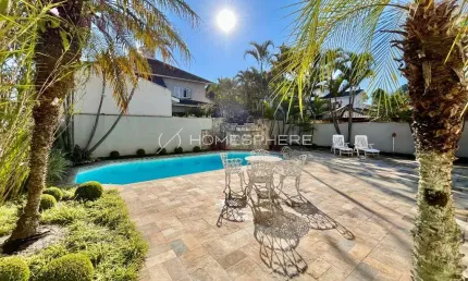 Casa a venda em aldeia da serra com 4 quartos sendo 2 suítes e linda piscina