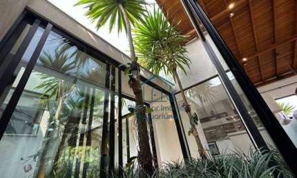 Casa com 3 dormitórios à venda, 350 m² por R$ 2.800.000,00 - Condomínio Plazza Ville - Jaguariúna/SP