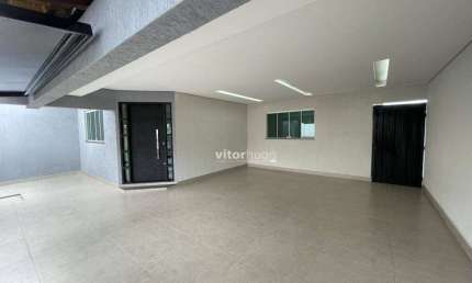 Casa com 3 quartos à venda no Custódio Pereira, Uberlândia 