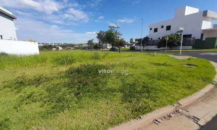Terreno em condomínio fechado à venda no Granja Marileusa, Uberlândia 