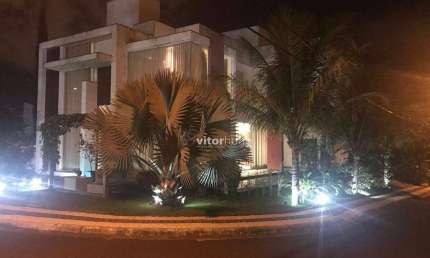 Casa em condomínio fechado com 4 quartos à venda no Jardins Barcelona, Uberlândia 