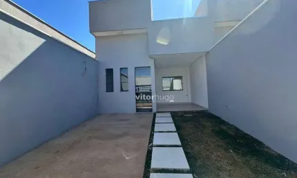 Casa com 3 quartos à venda no Jardim Holanda, Uberlândia 