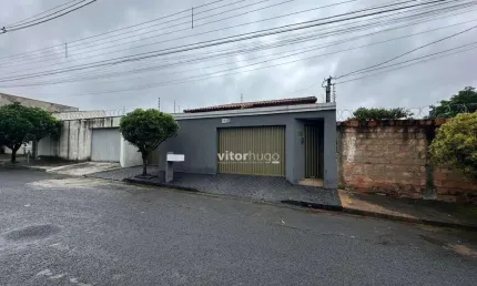 Casa com 3 quartos à venda no Alto Umuarama, Uberlândia 
