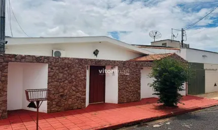 Casa com 3 quartos à venda no Daniel Fonseca, Uberlândia 