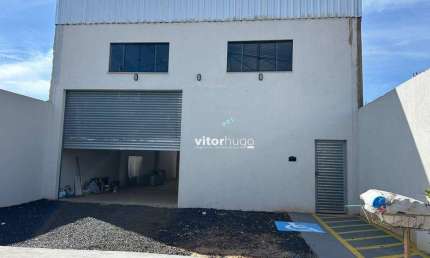 Barracão à venda, 230 m² por R$ 850.000 - Tubalina - Uberlândia/MG