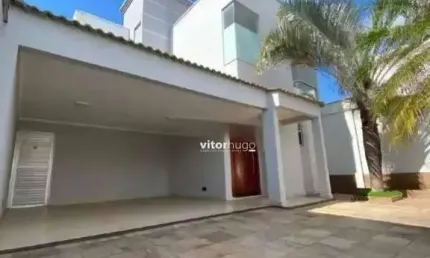 Casa em condomínio fechado com 4 quartos à venda no Alto Umuarama, Uberlândia 