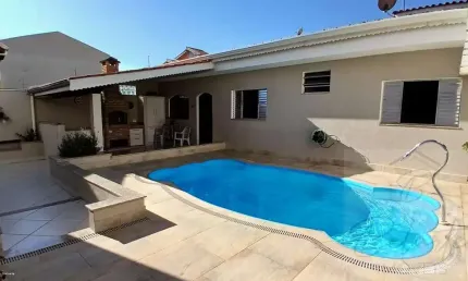 Casa para Venda em Jundiaí, Jardim Florestal, 4 dormitórios, 1 suíte, 5 banheiros, 4 vagas