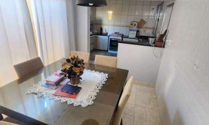 Casa para Venda em Jundiaí, Jardim Danúbio, 3 dormitórios, 1 suíte, 1 banheiro, 2 vagas