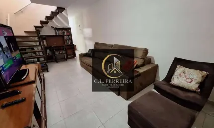 Sobrado com 3 dormitórios à venda, 175 m² por R$ 1.045.000,00 - Vila Guilhermina - Praia Grande/SP
