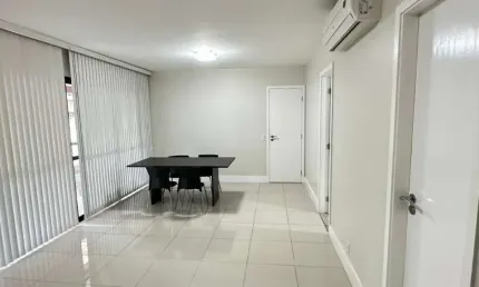 Apartamento á venda com113m², três quartos, sendo um suíte, duas vagas de garagens em Alphaville I, Paralela, Salvador-Ba
