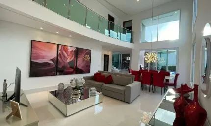 Excelente casa à venda com quatro quartos, área privativa 302m²,  dois pavimentos, Alphaville Litoral Norte 1, Abrantes, Camaçari - Ba