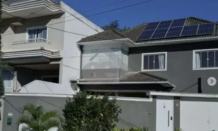 Casa em condomínio fechado com 4 quartos à venda na campo de areia, 795, pechincha, rio de janeiro por r$ 960.000
