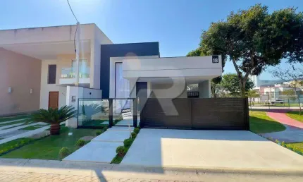 Casa linear 3 quartos no condomínio Grand Park em Campo Grande.