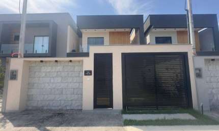 Casa de Condomínio 3 Quartos (2 Suítes) com Piscina e Espaço Gourmet – Vargem Grande, RJ