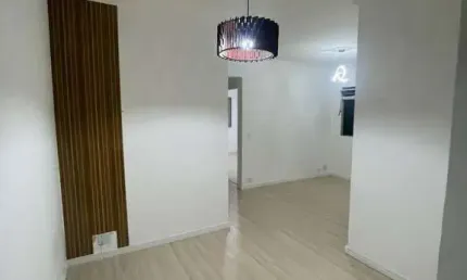 Apartamento 2 Quartos Reformado no Saboó - Santos SP