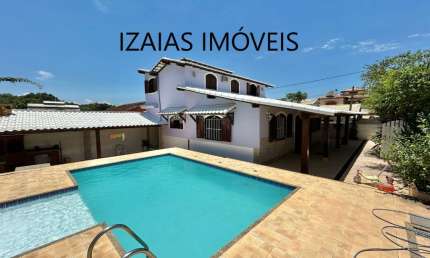 COD 224: LINDA CASA COM PISCINA EM CONDOMÍNIO - SAQUAREMA.