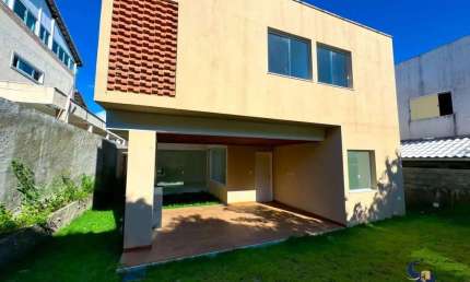 Casa para Venda em Camaçari, Nova Abrantes (Abrantes), 4 dormitórios, 4 suítes, 5 banheiros, 2 vagas