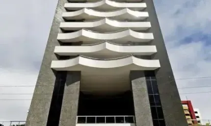LOFT  1/4 UMA SUITE COND. EDIFÍCIO AMAZON AQUARIUS SALVADOR/BA  ANDAR ALTO - VARANDA COM VISTA MAR ETERNA, NASCENTE