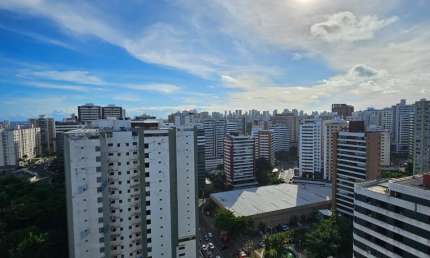 APARTAMENTO DE 3/4 SENDO 2 SUÍTES, 136M², VISTA MAR, NA PITUBA! 3/4 SENDO 2 SUÍTES E A MASTER AMPLIADA E A OUTRA COM VARANDA, 3 VAGAS 