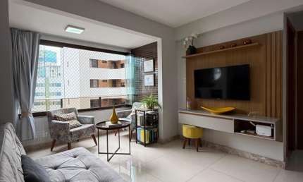ITAIGARA LINDO 1/4 E SALA, 42M2, WC SOCIAL, ÁREA DE SERVIÇO, VARANDA INTEGRADA A UMA AMPLA SALA, ARMÁRIOS, NASCENTE,