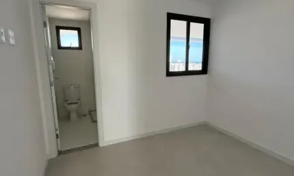 Unique le quartier  3/4, suítes, 113m², dependência completa, com duas vagas  andar super alto quitado e nascente. com piso em todo apartamento.
