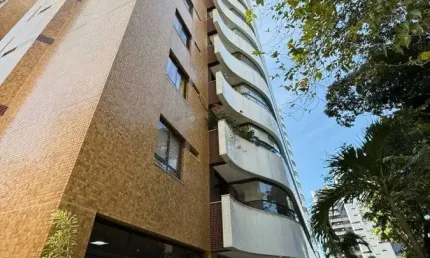 Oportunidade unica elegancia e conforto no reserva alto do itaigara 3 suítes mais gabibete , infra  e três vagas. 