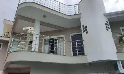 Casa com 3 suítes à venda, 304 m² por R$ 5.000.000 - Ariribá - Balneário Camboriú/SC