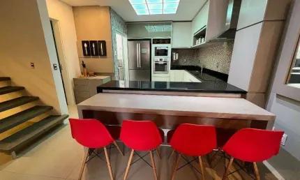 Sobrado com 3 dormitórios para alugar, 116 m² por R$ 4.500,00/mês - Nova Esperança - Balneário Camboriú/SC