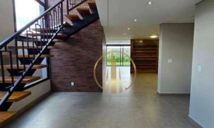 LINDA CASA EM LOCALIZAÇÃO TRANQUILA NO RESIDENCIAL FABER 4