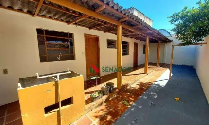 Casa com 1 dormitório para alugar, 59 m² por R$ 1.050,00/mês - Jardim Europa - Londrina/PR