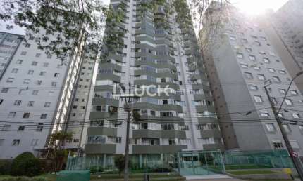 Apartamento com 239.19 m², 4 quartos sendo 1 suíte à venda no bairro Água Verde.