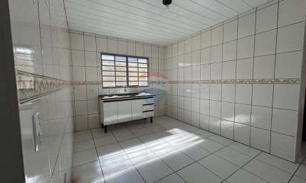 Casa piso superior com 3 Cômodos para Alugar,  Bairro Colina, Cabreúva