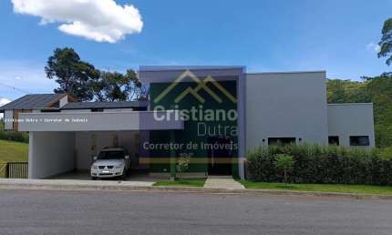 Casa para Venda em Santo Antônio do Pinhal, 3 suítes, 2 banheiros, 2 vagas
