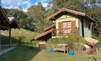 Casa de alto padrão à venda no Parque da Mantiqueira SP