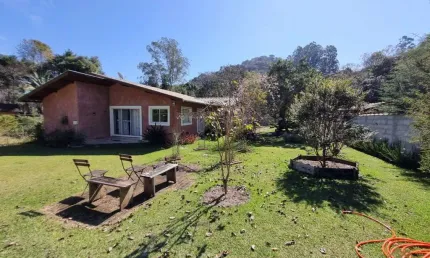 Casa térrea com suíte à venda em santo antônio do pinhal