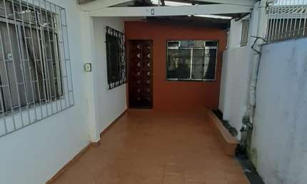 Casa com 3 quartos sendo 1 suite, em condomínio fechado no Boqueirão