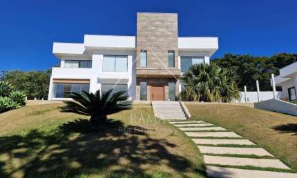 Casa Moderna em Condomínio Fechado Região de São Lourenço  - Sul de Minas Gerais