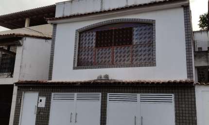 Ótima casa 3 qts, sendo 1 suíte, Bairro Residencial / Ac. carta