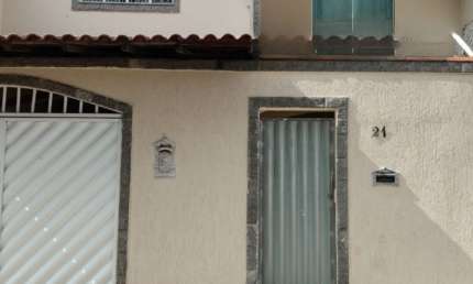Ótima casa duplex com possibilidade de 2 casas, 200 MTS da iaraquã
